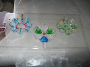 Molds with lots of decorating gel but no chocolate